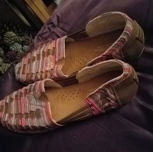 Authentic Toms Multicolor Huarache Woven Slip ons